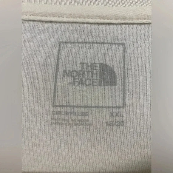The North Face Take To Nature Graphic Short Sleeve T Shirt Size XXL 18-20 Girls - Picture 4 of 5